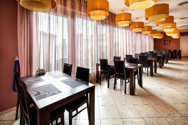 City Hotel Teater Riga Bagian luar foto