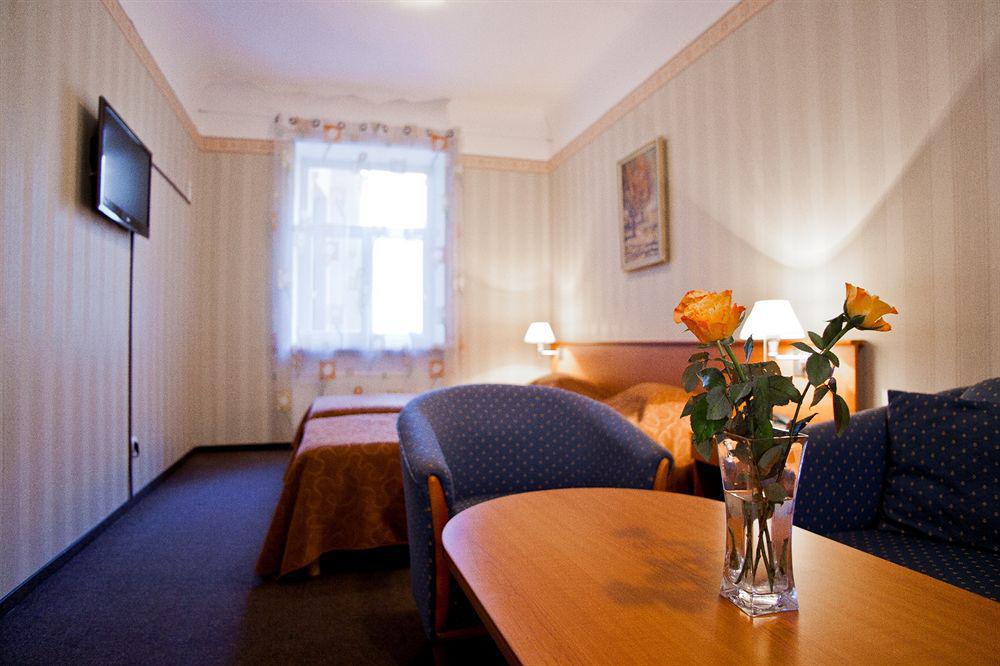 City Hotel Teater Riga Bagian luar foto